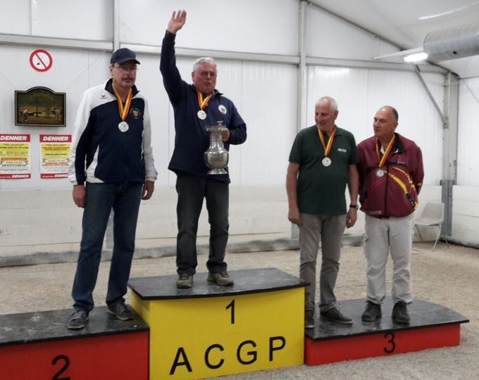 Alexandre Baldelli (pétanque du Camp) champion genevois tête-à-tête vétérans 2018
2ème Claude Pernoud (Euroboules)
3ème Domenico Russo (Meyrin Pétanque) 
3ème Jean-Pascal Perler (La Genevoise)