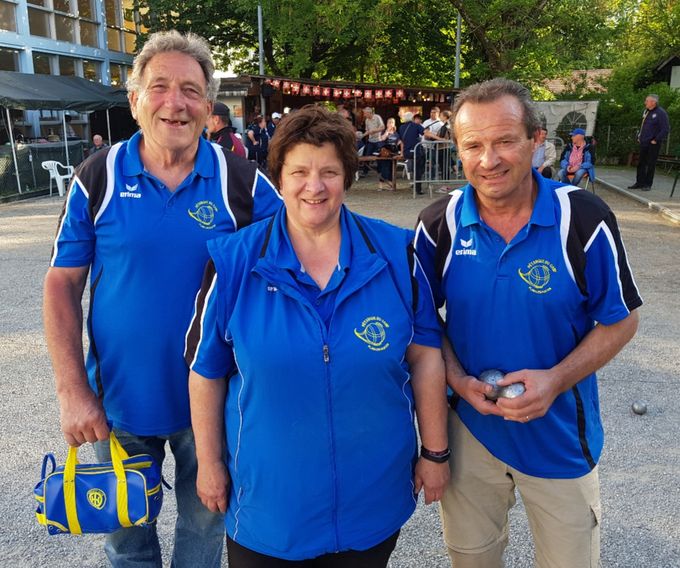 Qualifié pour les 1/2 finale - championnat genevois triplettes mixtes - 26 mai 2019 - Onex
Bruno Piccone, Marie-Thérèse Pythoud et Claude Chételat