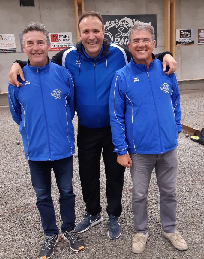 Didier Bonnard, Vito Ciardo et Gino Debellis au 12 heures de Sallanches. 
Samedi 5 octobre 2019