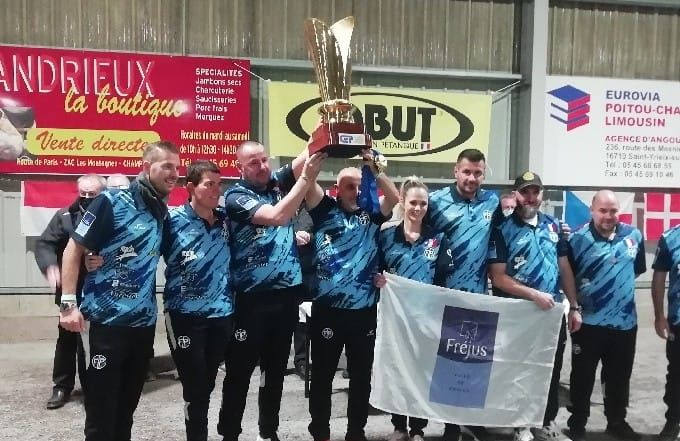 Le club de Fréjus - International - Pétanque remporte la Coupe d'Europe des clubs.